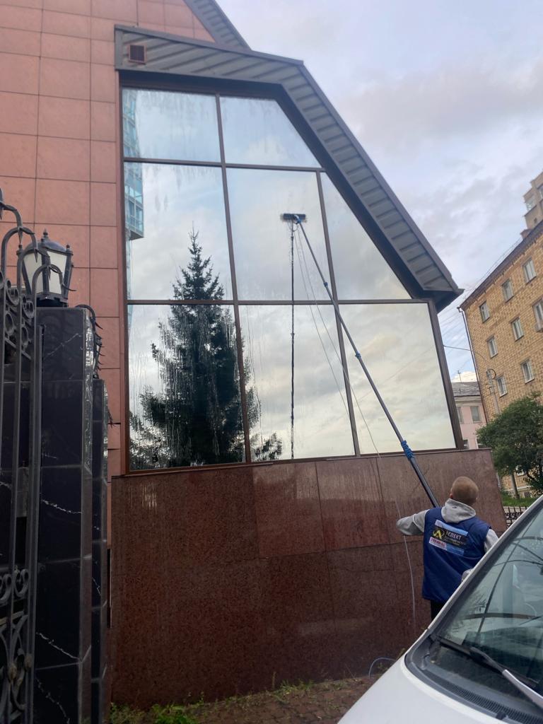 Клининговая компания в Красноярске: Мойка офисных зданий